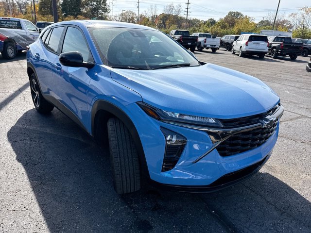 Used 2024 Chevrolet Trax RS w/ Driver Confidence Package FWD image 5