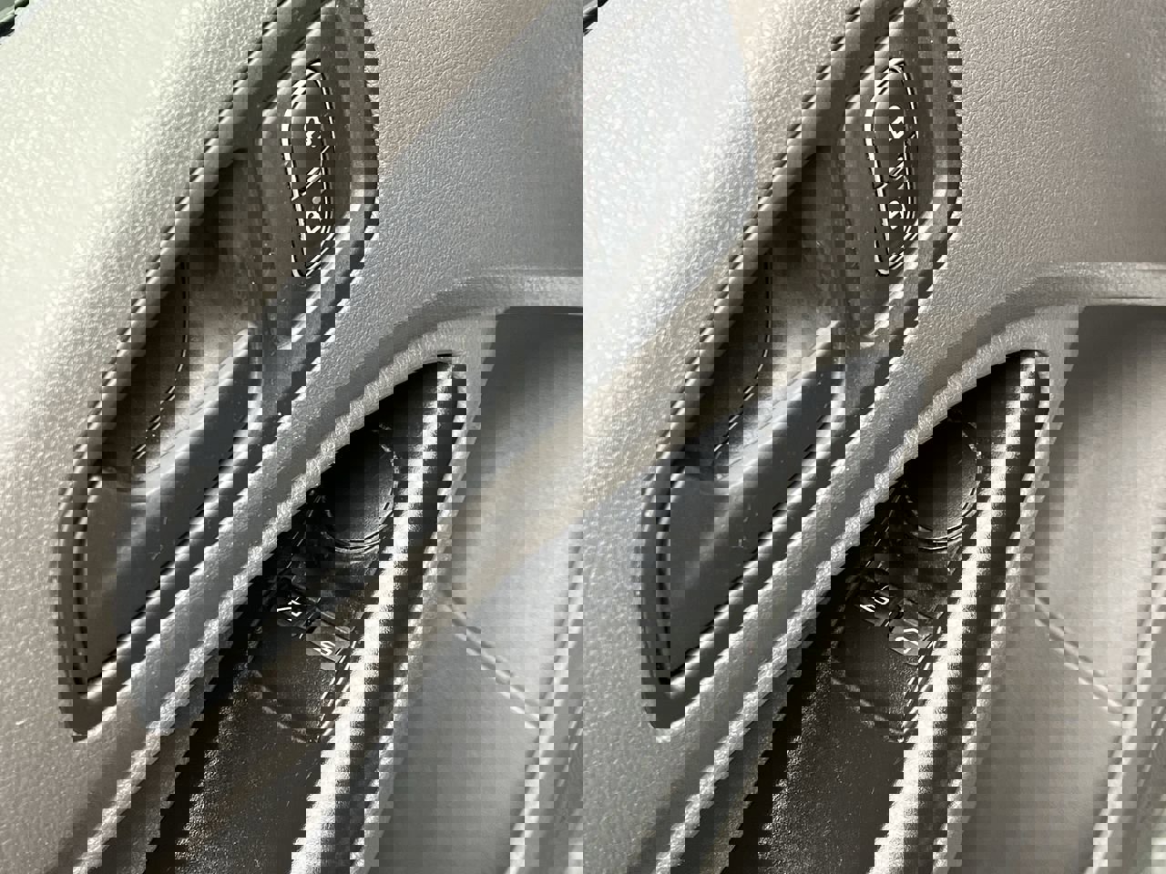 Used 2020 Ford Transit Connect XL image 7