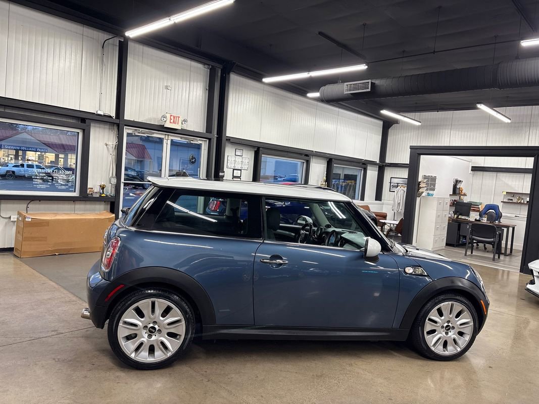 Used 2010 MINI Cooper Hardtop image 14