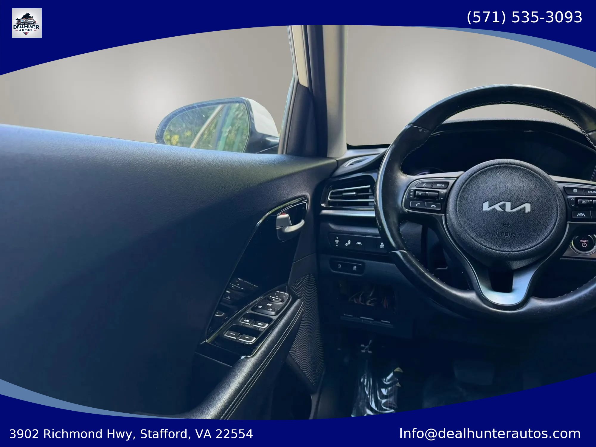 Used 2022 Kia Niro EX w/ Cold Weather Package FWD image 28