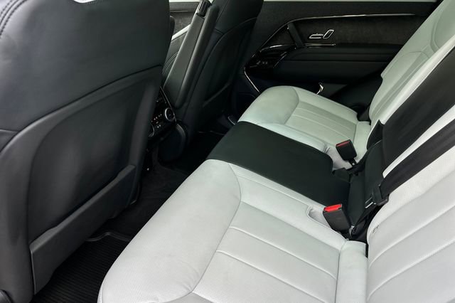 Used 2023 Land Rover Range Rover Sport First Edition image 11