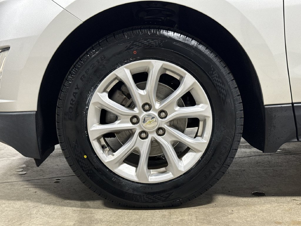Used 2021 Chevrolet Equinox LT FWD image 26