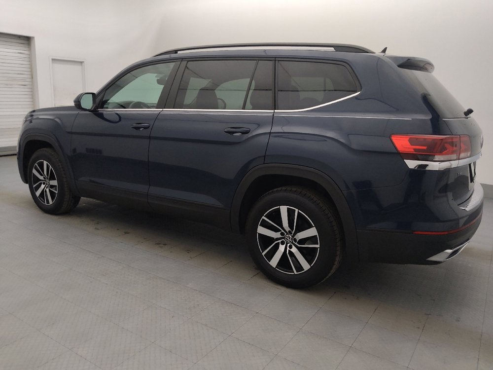 Used 2023 Volkswagen Atlas SE image 3