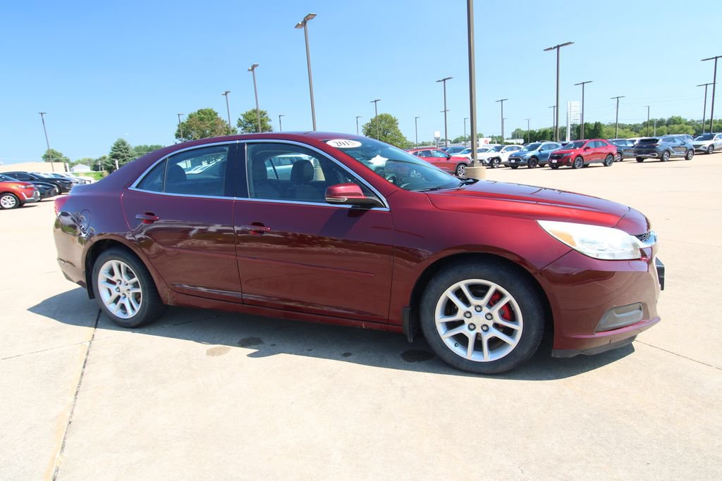 Used 2015 Chevrolet Malibu LT w/ Power Convenience Package FWD image 3