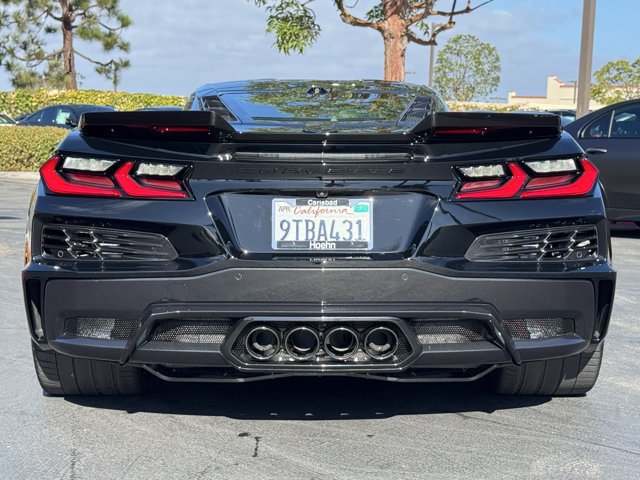 Used 2025 Chevrolet Corvette Z06 w/ Stealth Interior Trim Package RWD image 10