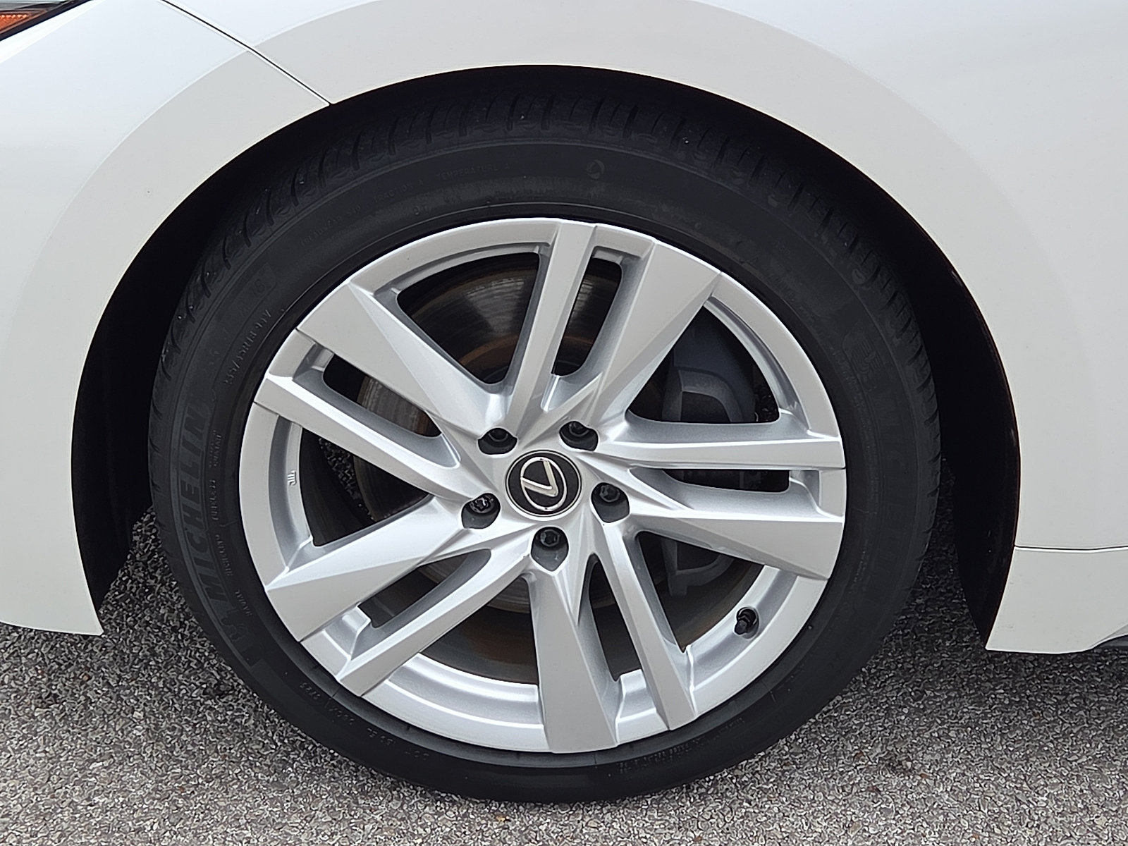 Used 2024 Lexus IS 300 w/ Comfort Package RWD image 7