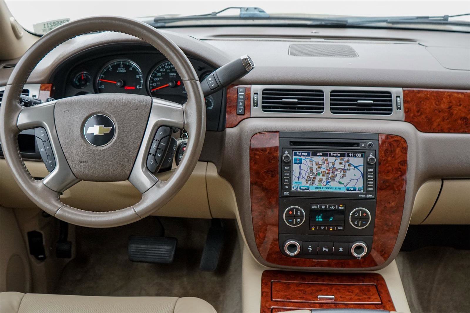 Used 2011 Chevrolet Tahoe LTZ RWD image 24