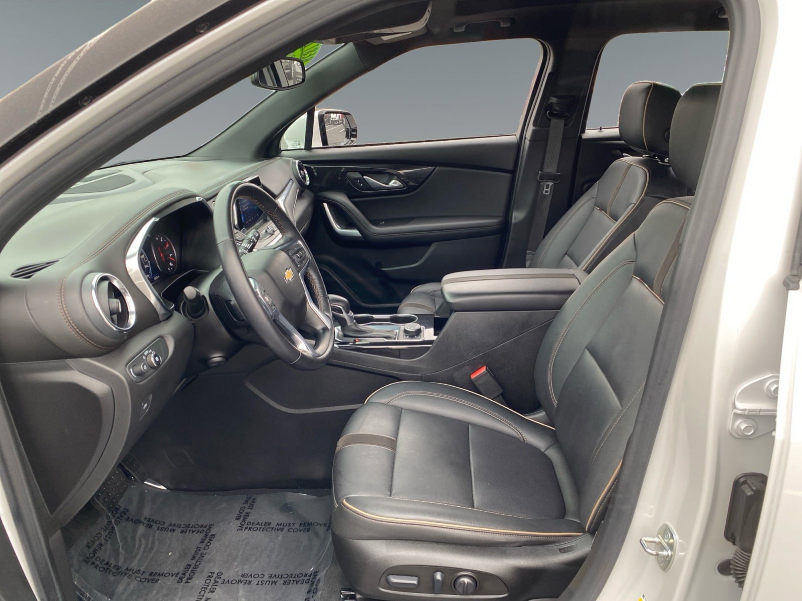 Used 2022 Chevrolet Blazer Premier w/ Enhanced Convenience Package image 9