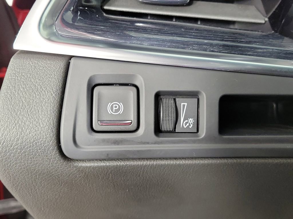 Certified 2024 Cadillac XT5 Premium Luxury image 32