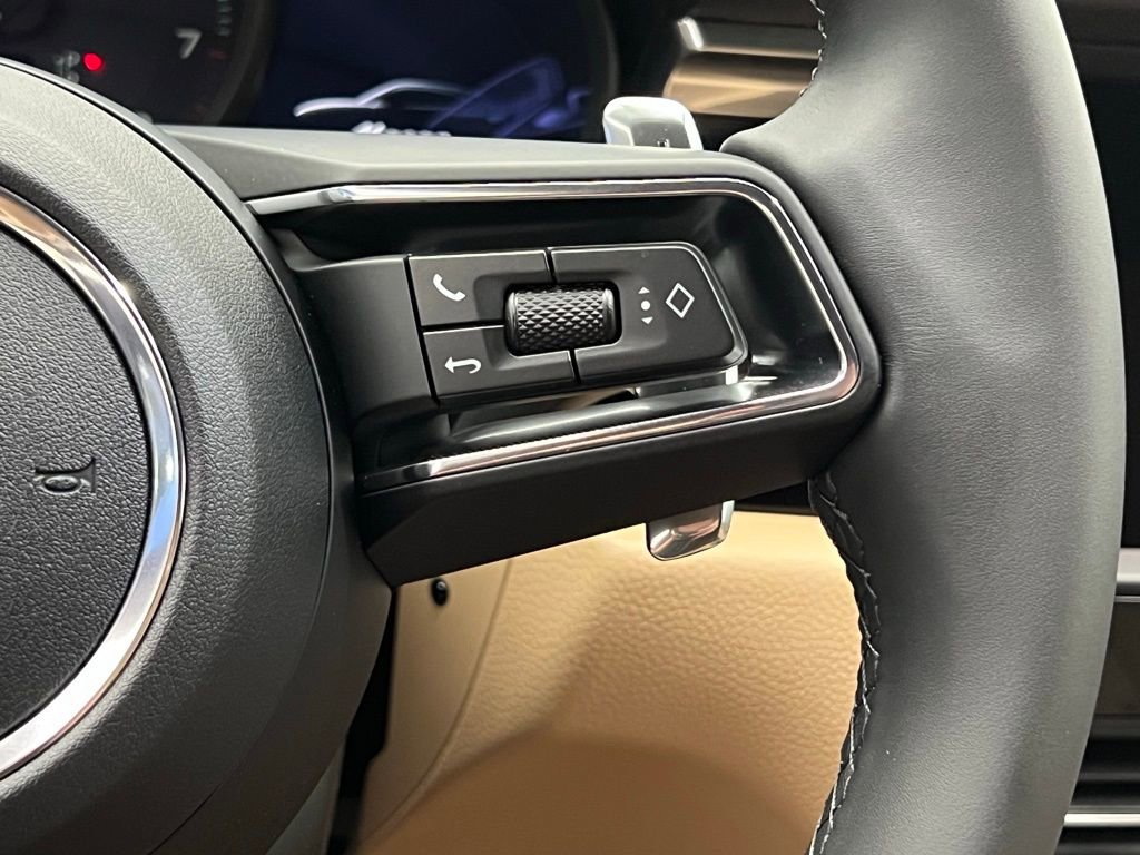 New 2026 Porsche Macan image 6