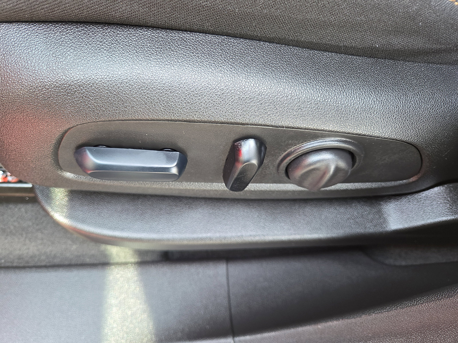 Used 2024 Chevrolet Equinox LT image 34