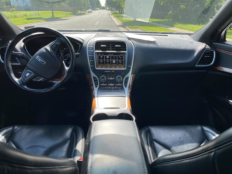 Used 2018 Lincoln MKX Reserve AWD/4WD image 25