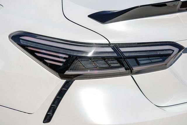 Used 2019 Toyota Camry XSE image 10