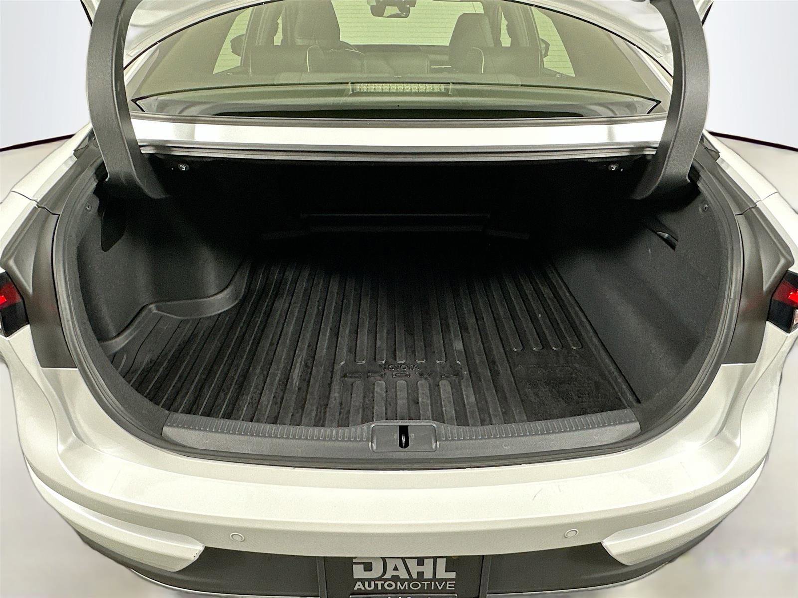 Certified 2023 Toyota Crown Limited image 26