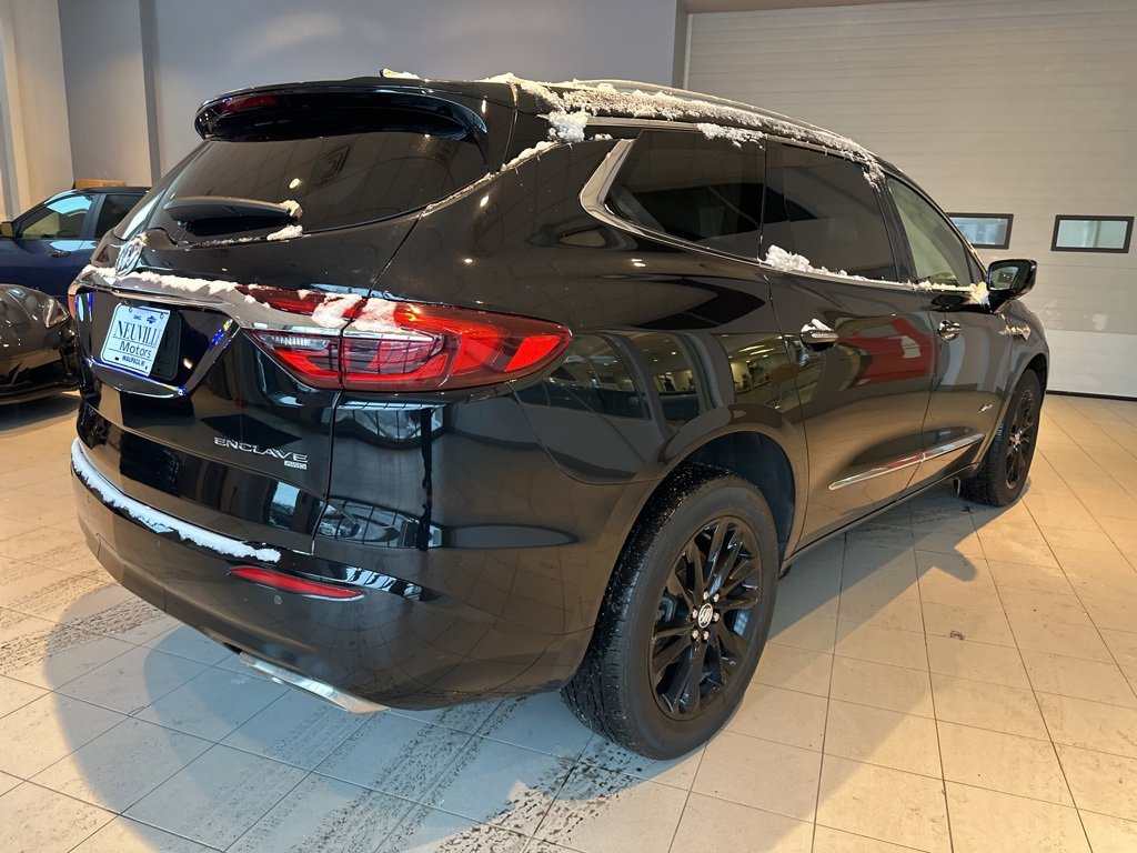 Used 2019 Buick Enclave Avenir w/ Avenir Technology Package image 4