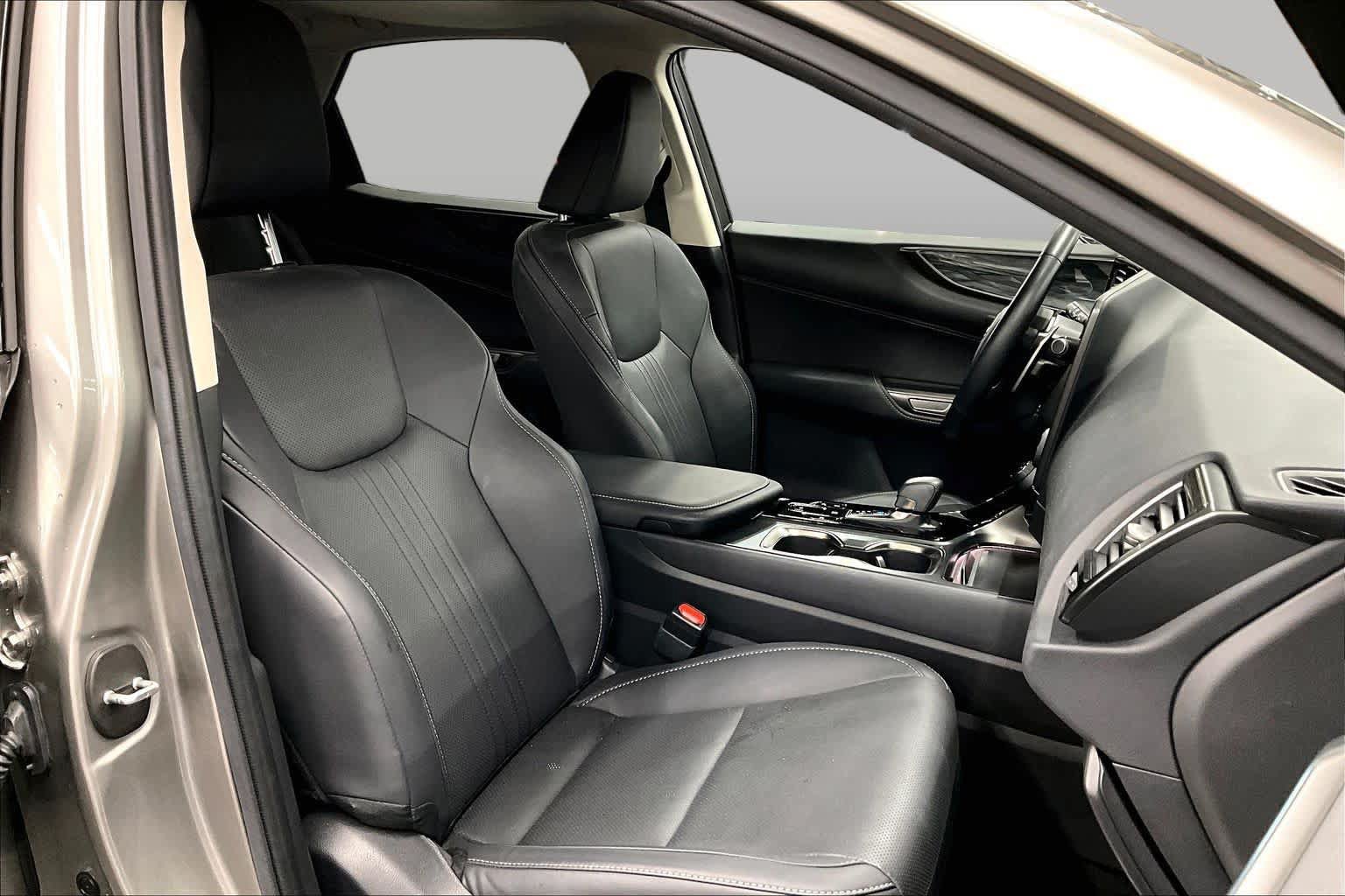 Used 2024 Lexus NX 350h AWD w/ Vision Package image 9