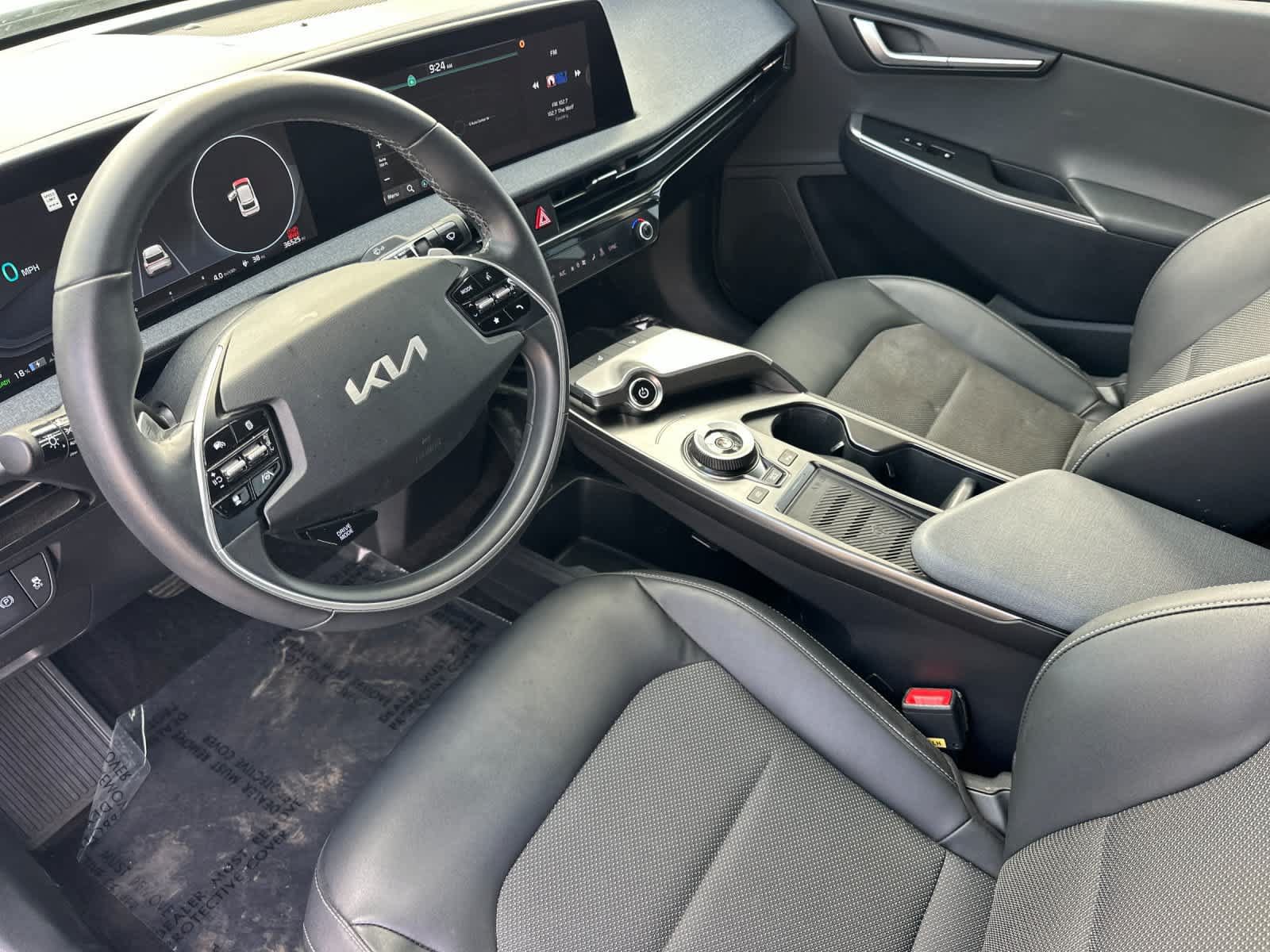 Used 2023 Kia EV6 Light RWD image 12