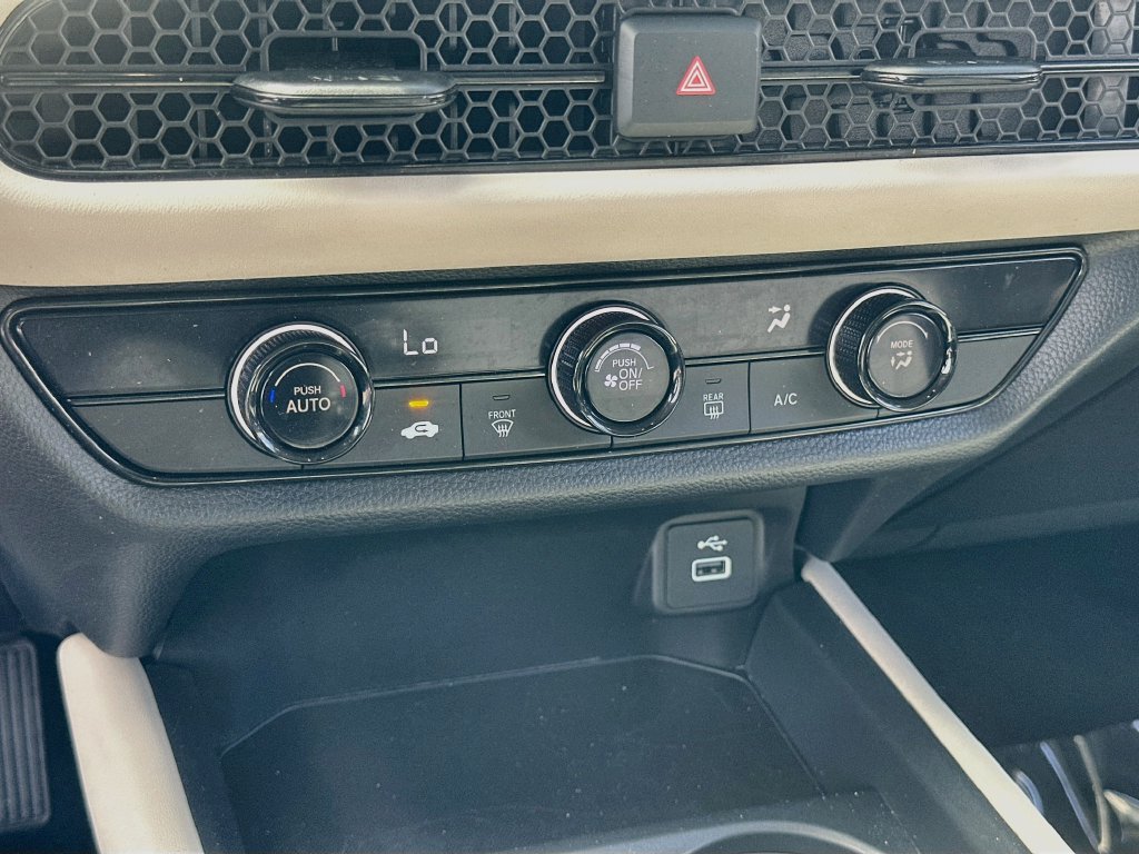 Used 2025 Honda HR-V LX image 15