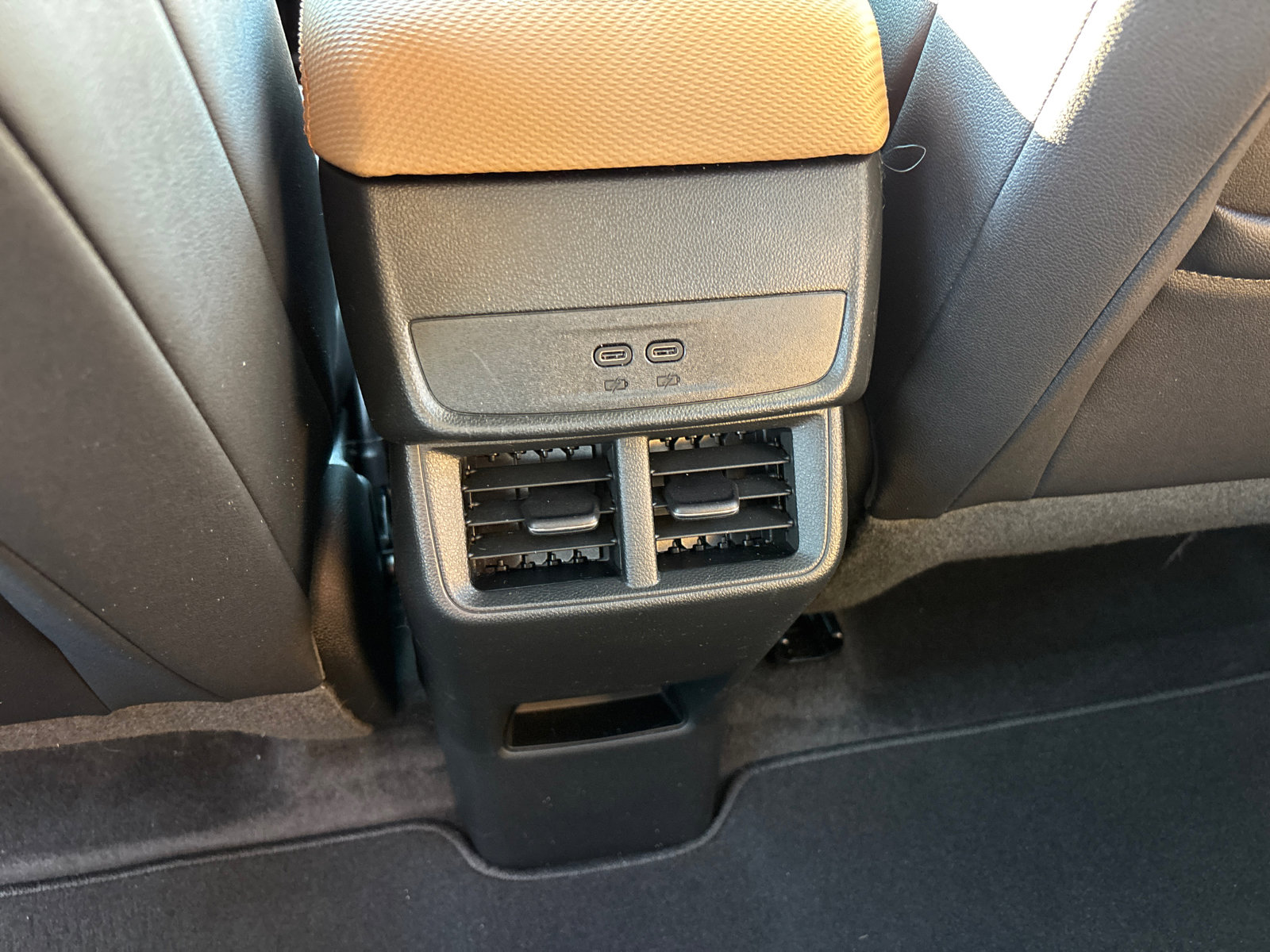 Used 2026 Chevrolet Equinox ACTIV w/ Safety and Technology Package AWD/4WD image 31