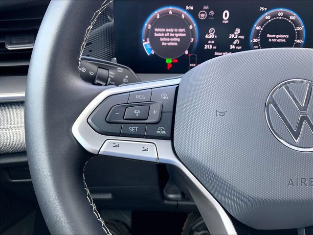 Used 2025 Volkswagen Tiguan S AWD/4WD image 13