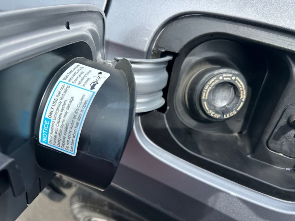 Used 2025 Honda Pilot Touring image 25