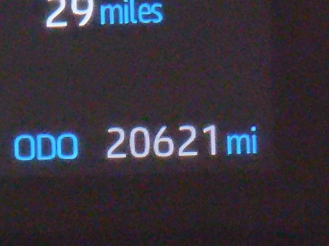 Used 2021 Toyota RAV4 XLE w/ Carpet Mat Package (TMS) image 15