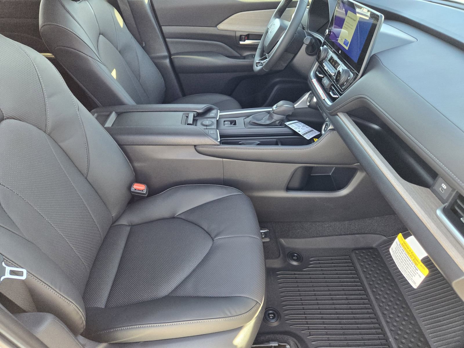 New 2026 Toyota Grand Highlander FWD image 16