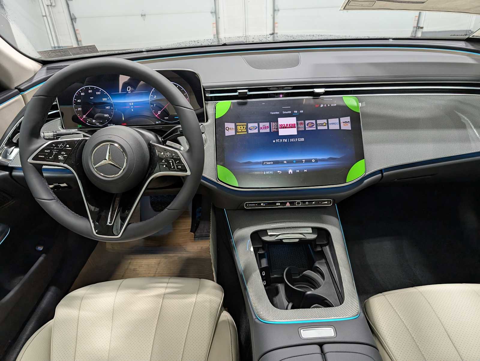 New 2026 Mercedes-Benz E 350 4MATIC Sedan image 16