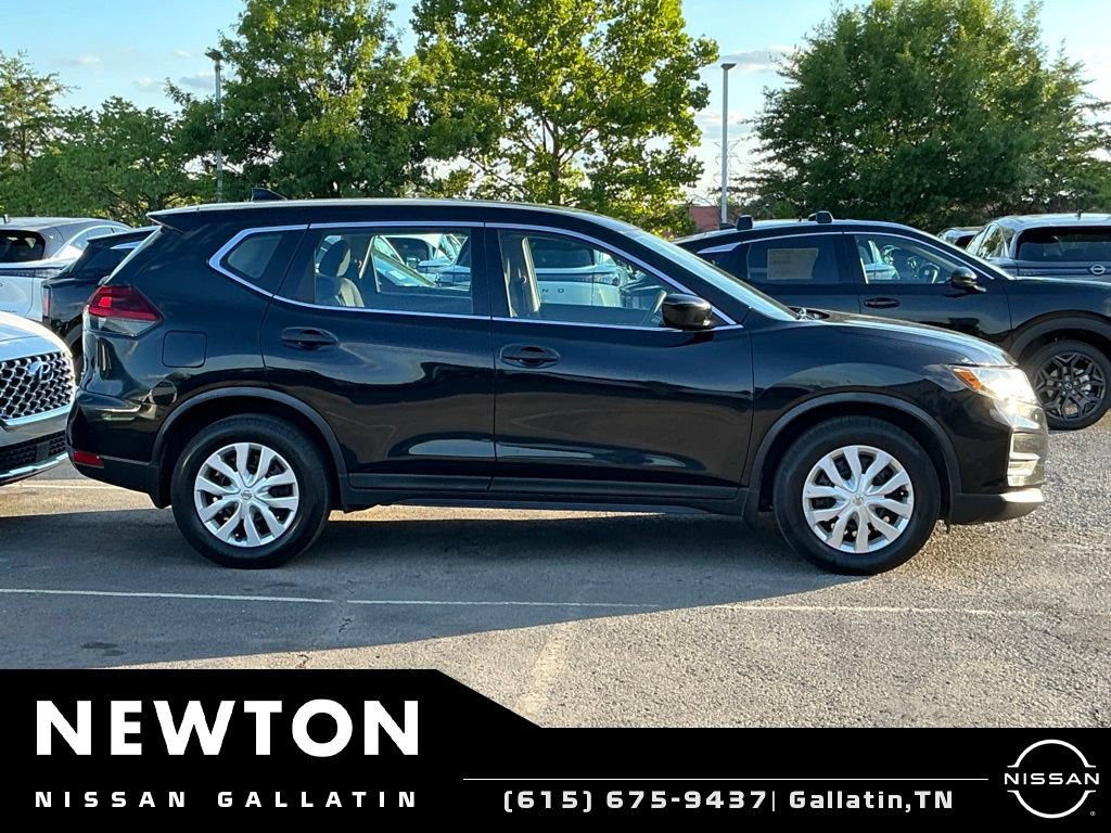 Used 2018 Nissan Rogue S FWD image 4