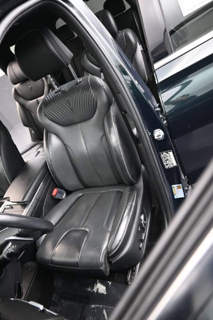 Certified 2024 Hyundai Palisade Calligraphy FWD image 16