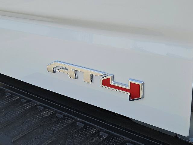 New 2026 GMC Sierra 1500 AT4 w/ AT4 Premium Package AWD/4WD image 22