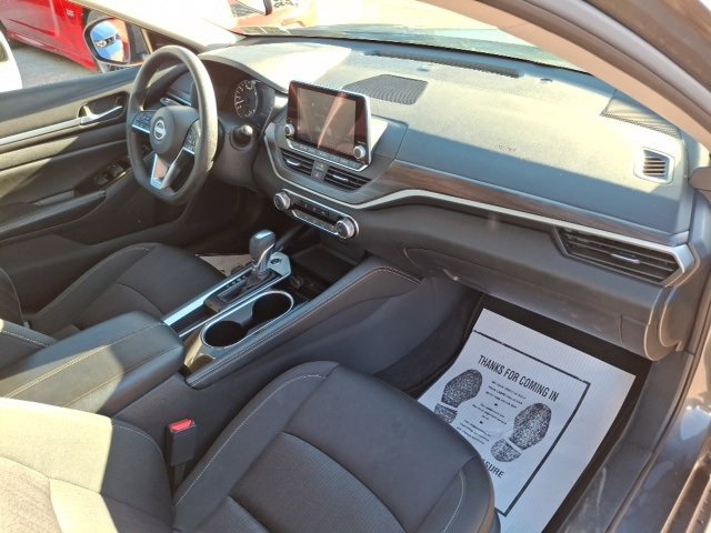 Used 2023 Nissan Altima 2.5 SV image 15