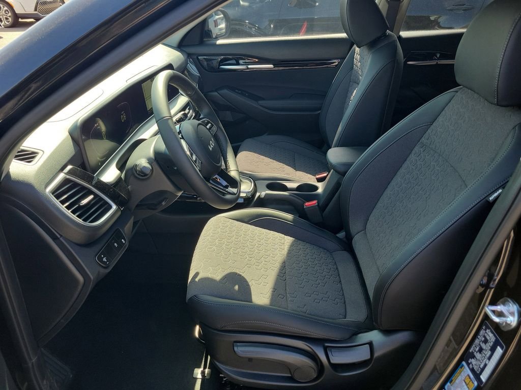 New 2026 Kia Seltos S FWD image 21