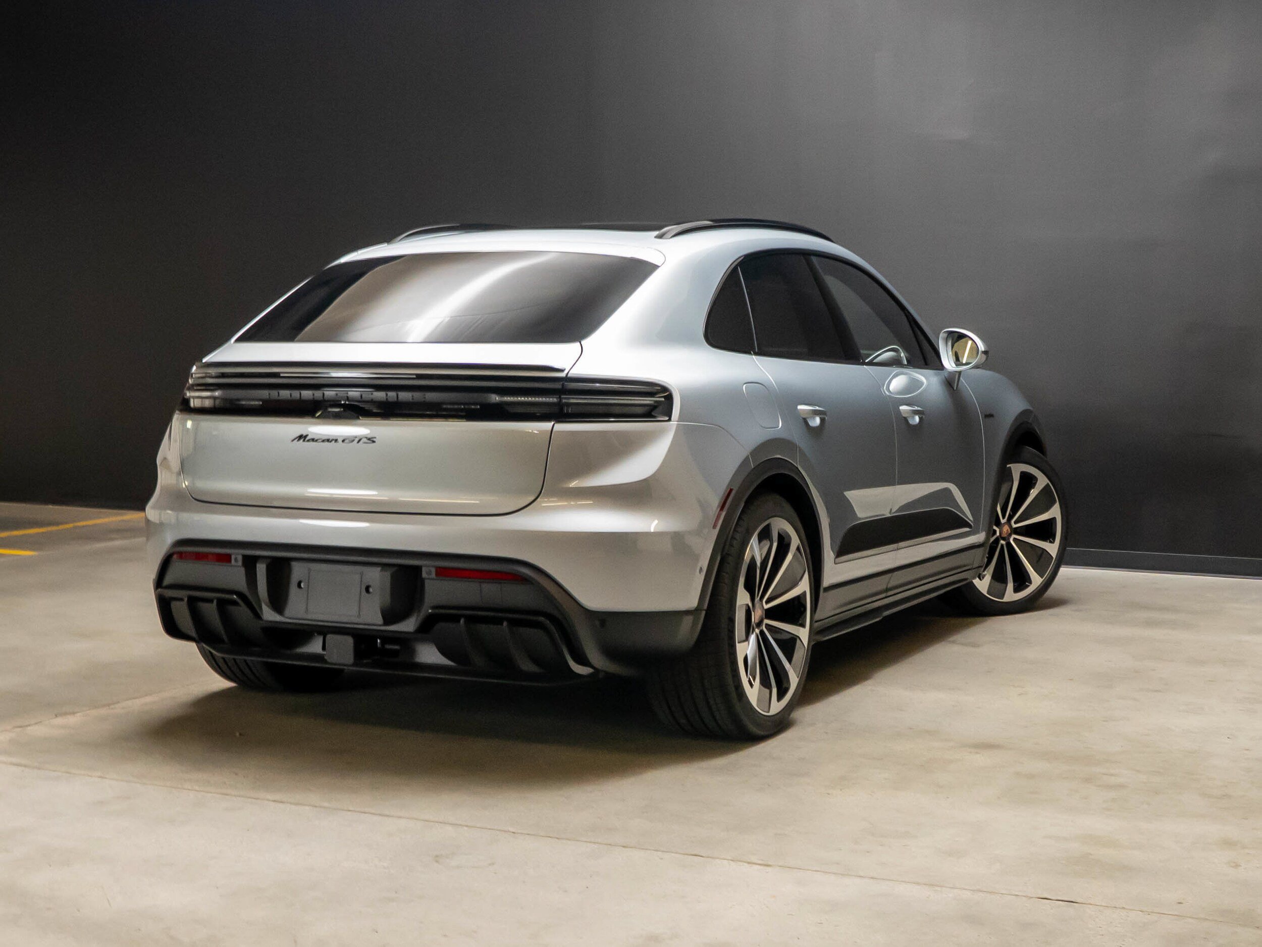 New 2026 Porsche Macan GTS Electric AWD/4WD image 7