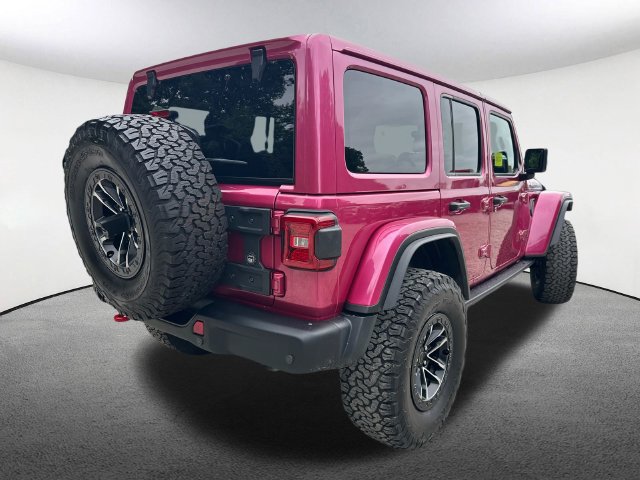 Used 2024 Jeep Wrangler Unlimited Rubicon AWD/4WD image 14