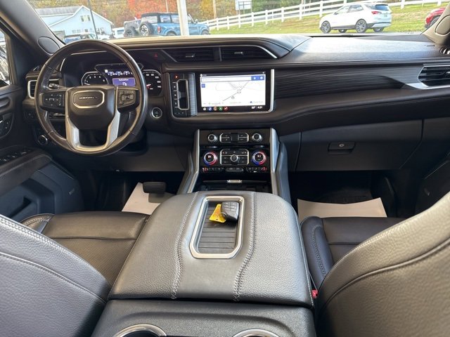 Used 2021 GMC Yukon Denali w/ Denali Ultimate Package image 32