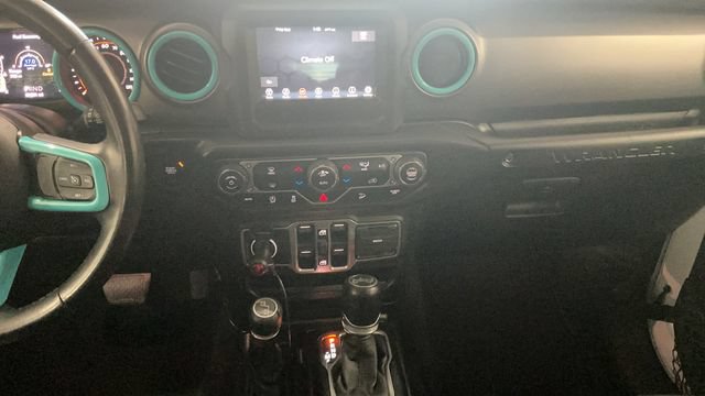 Used 2018 Jeep Wrangler Unlimited Sport S AWD/4WD image 21