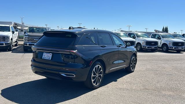 Used 2024 Lincoln Nautilus Reserve w/ Equipment Group 202A image 3