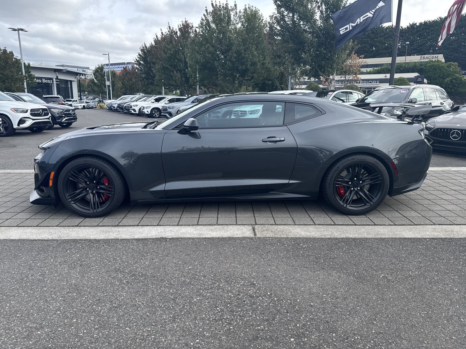 Used 2018 Chevrolet Camaro ZL1 RWD image 8