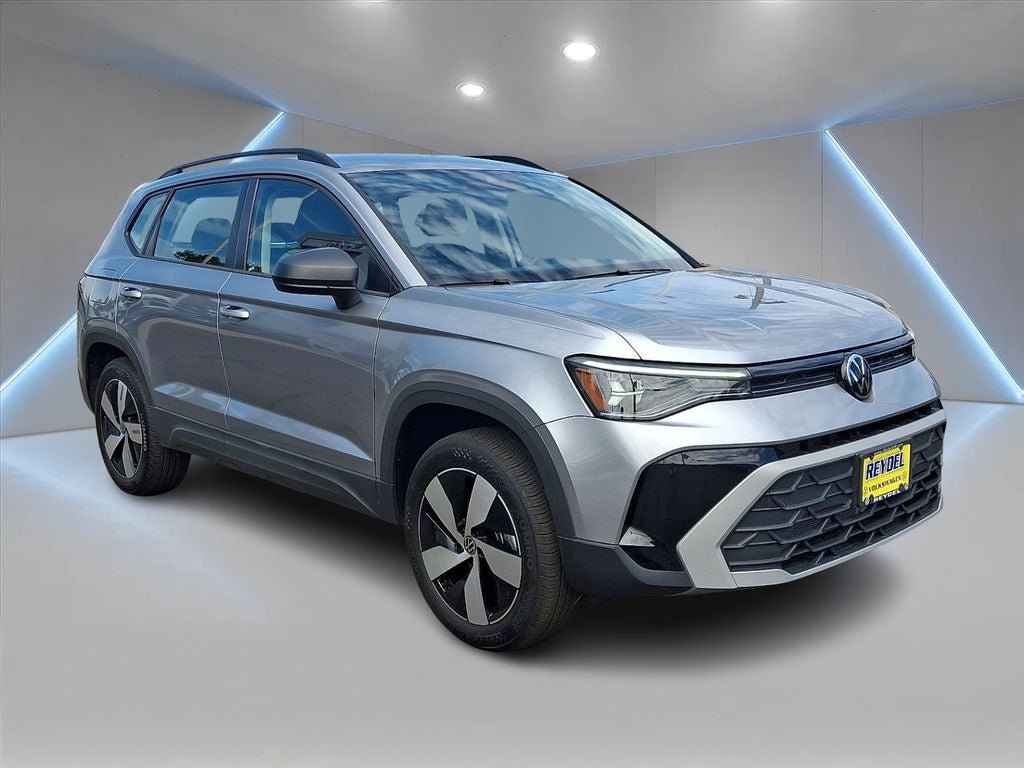 Used 2025 Volkswagen Taos S AWD/4WD image 3