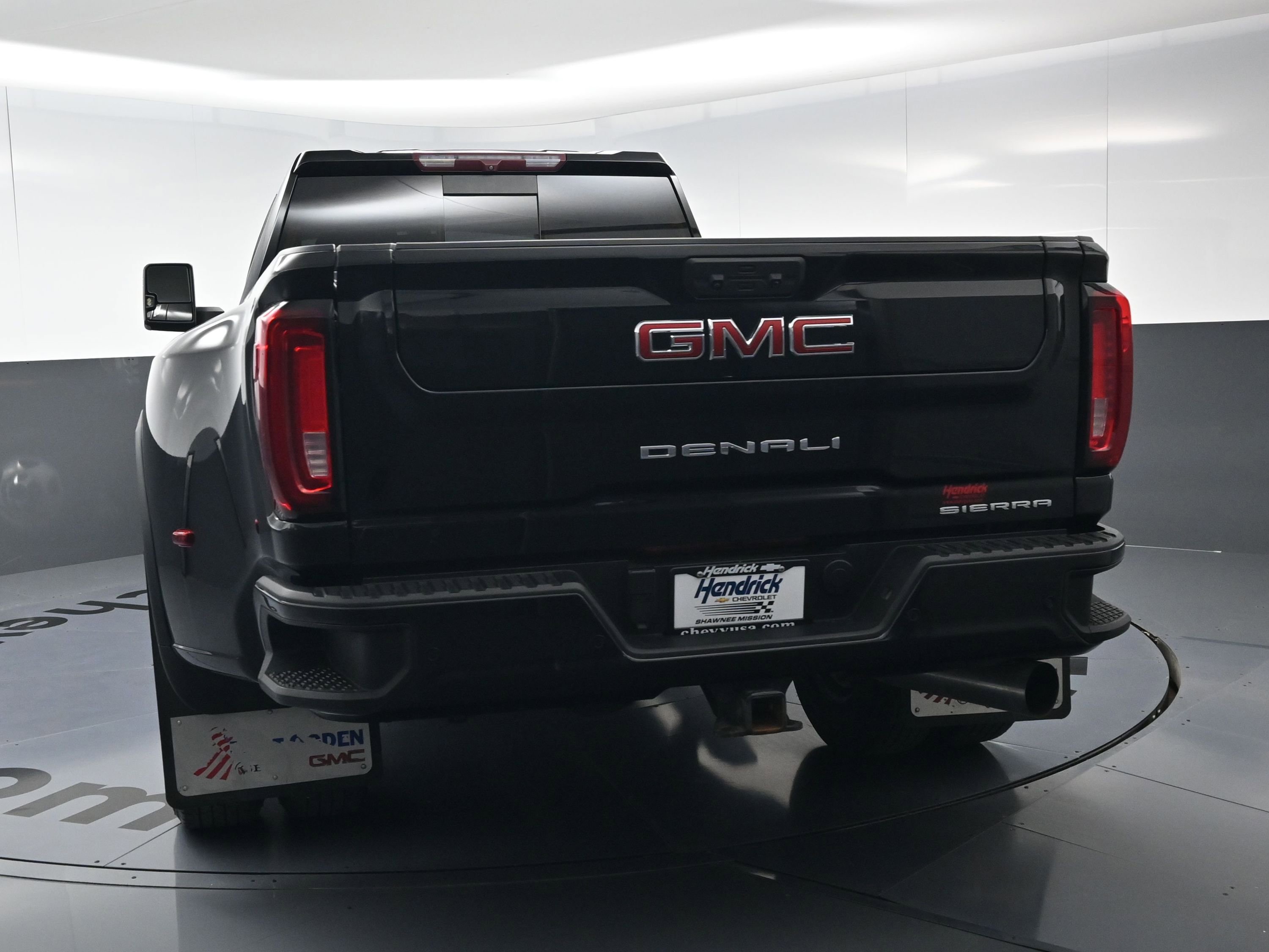 Certified 2022 GMC Sierra 3500 Denali image 8