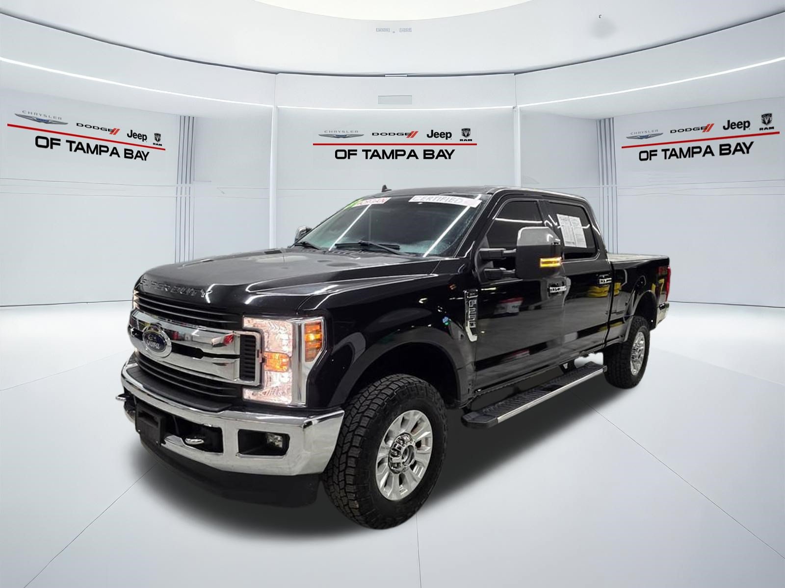 Used 2019 Ford F250 XLT w/ XLT Premium Package AWD/4WD image 2