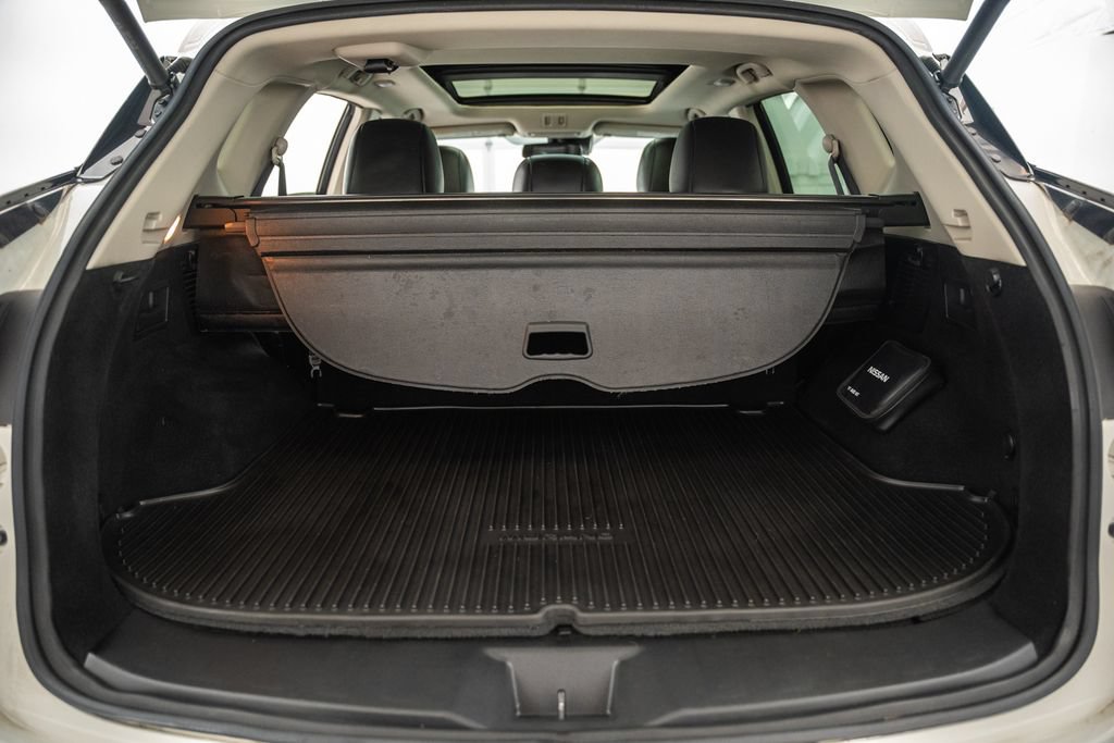 Used 2020 Nissan Murano Platinum w/ Cargo Package AWD/4WD image 11