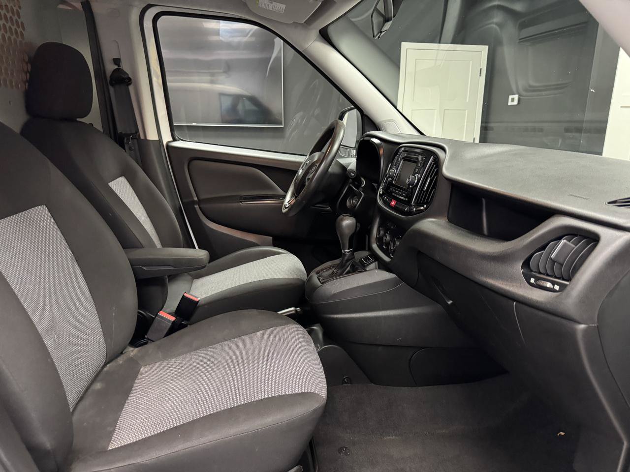 Used 2018 RAM ProMaster City Tradesman FWD image 22