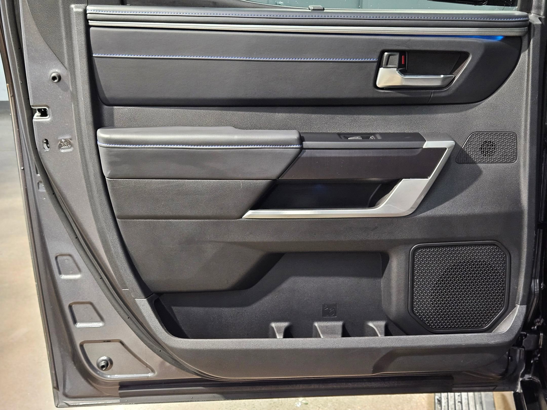 Used 2022 Toyota Tundra Platinum image 35