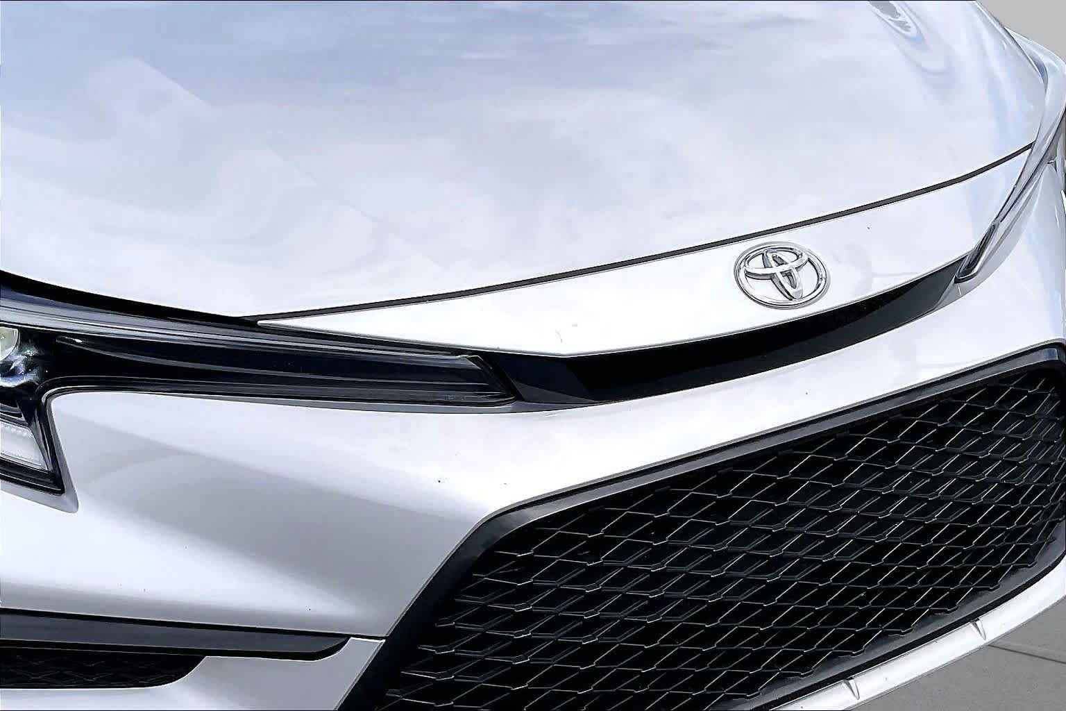 Used 2024 Toyota Corolla SE FWD image 29