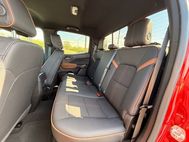 Used 2024 GMC Canyon AT4 w/ Technology Package image 17