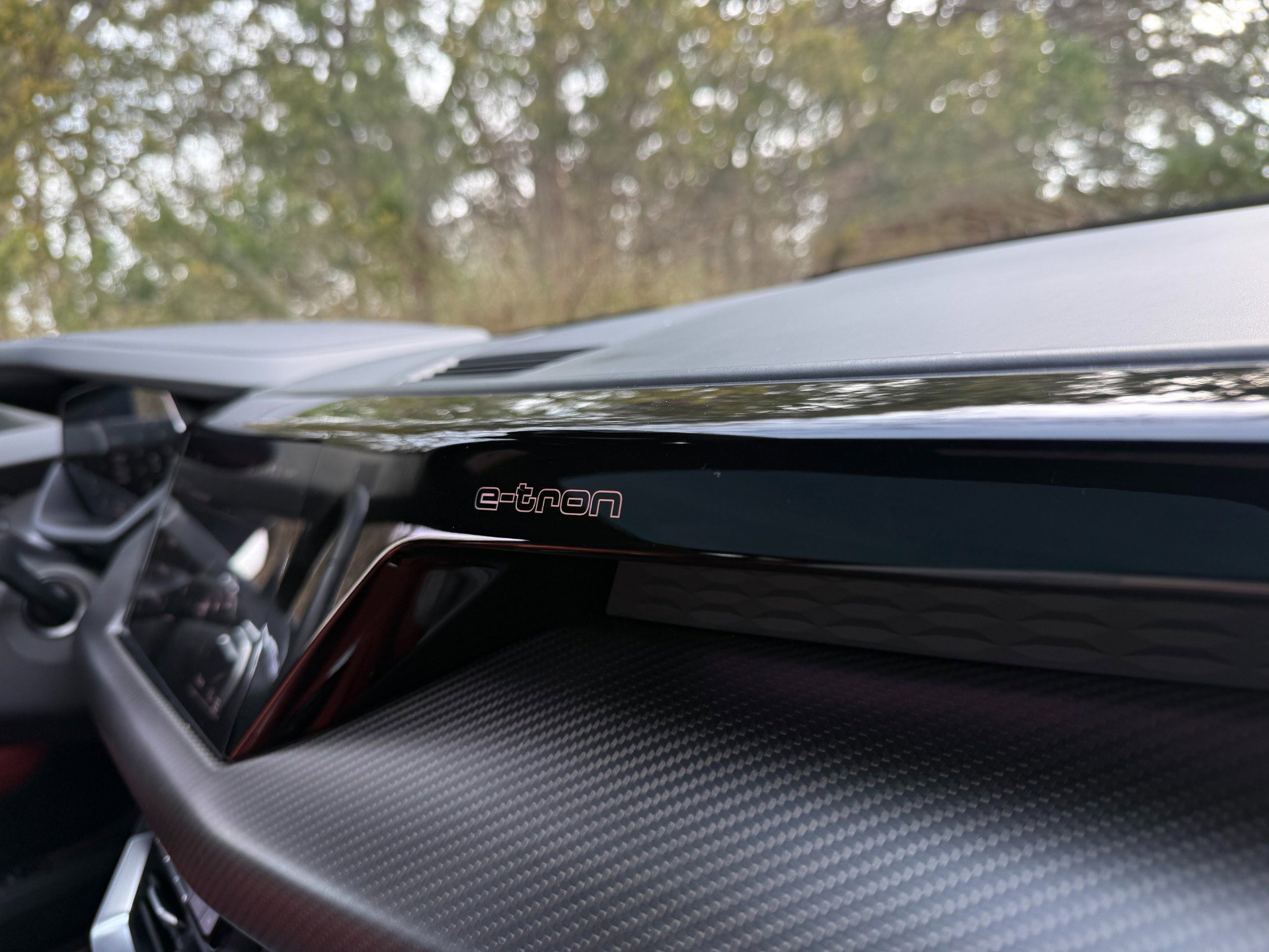 Used 2024 Audi RS e-tron GT w/ Carbon Performance Package image 36