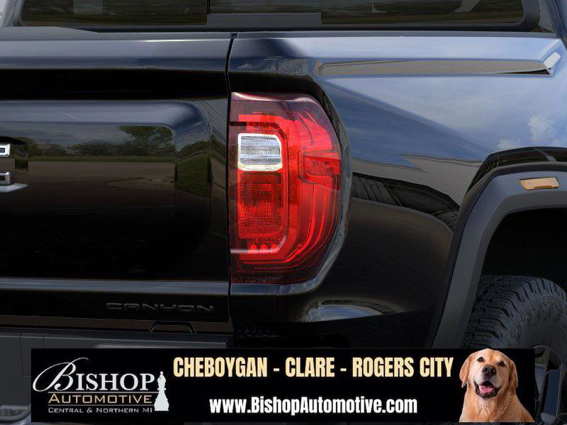 New 2026 GMC Canyon Denali w/ LPO, Denali Black Edition image 15
