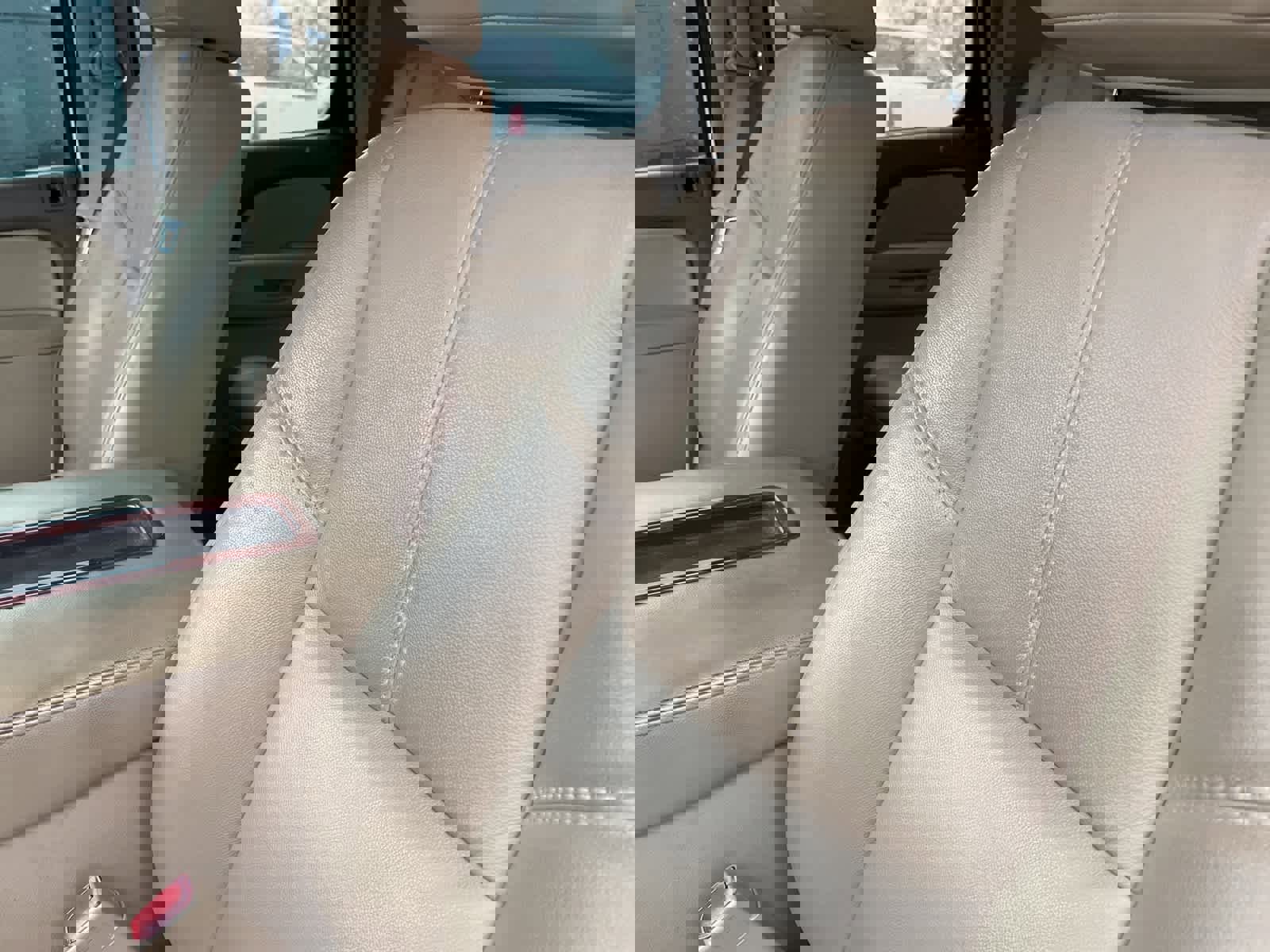 Used 2013 Chevrolet Tahoe LT image 24